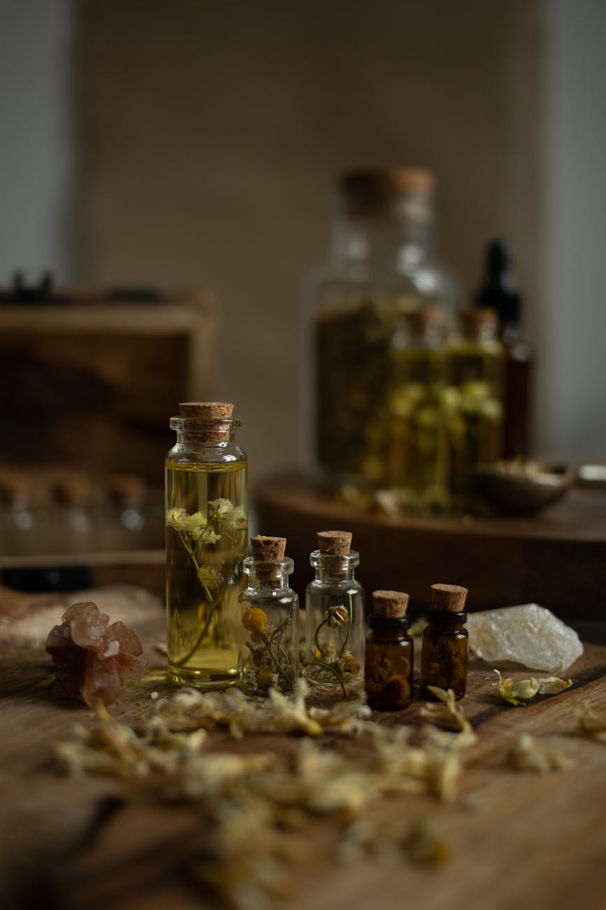 Crystals and Essential Oils: The Ultimate Combo for Mind, Body & Spirit